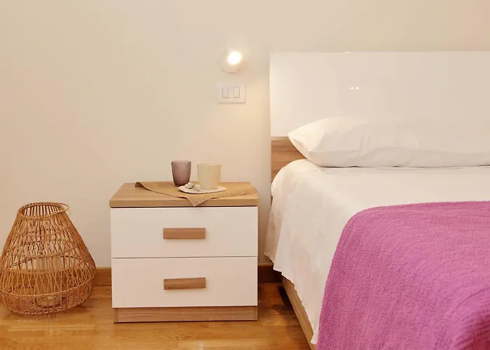 Cherry Wood House Apartment